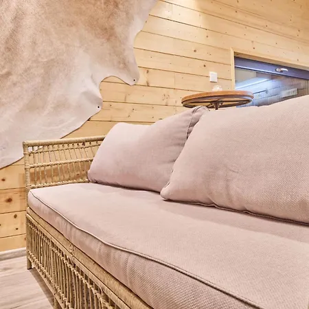 Luxe Timber & Yoga Loft By Interhome Chalé *