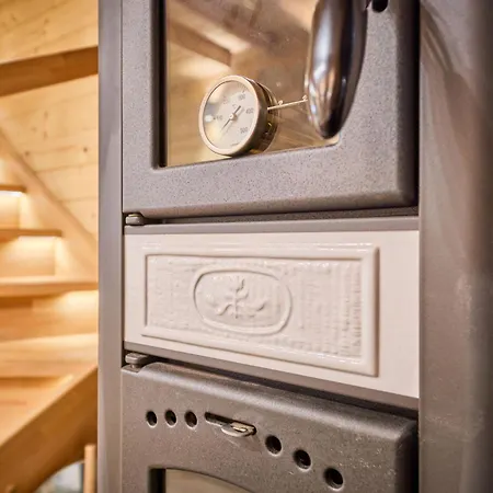 Luxe Timber & Yoga Loft By Interhome *